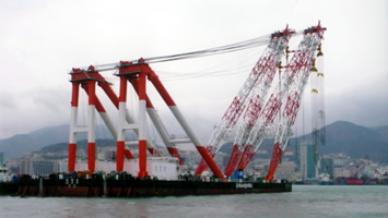 3,000トンフローチングクレーン（船体構造）